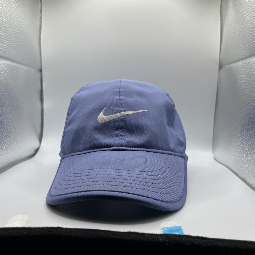 Nike Hat Unisex OSFM Blue Featherlight Dri-FIT Adjustable Cap 679424-522